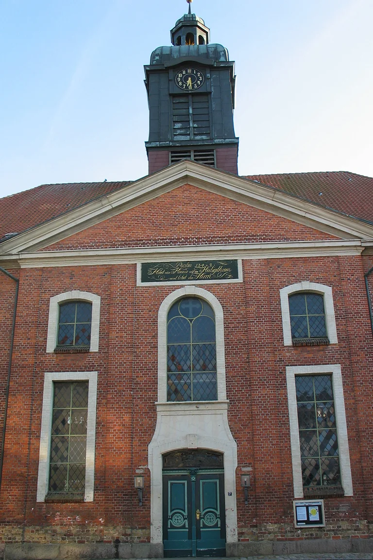 Außenansicht der St.-Petri-Kirche in Ratzeburg