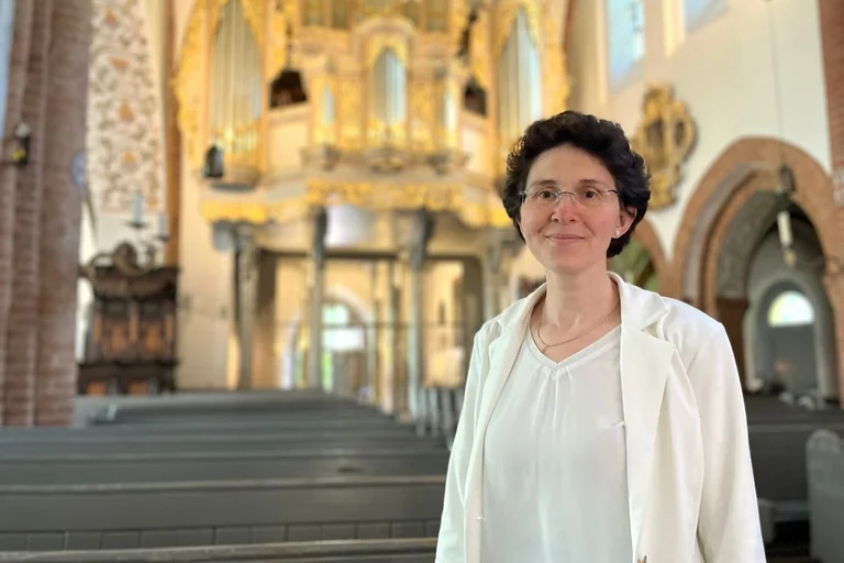Susanne Bornholdt in der Nicolai-Kirche Mölln