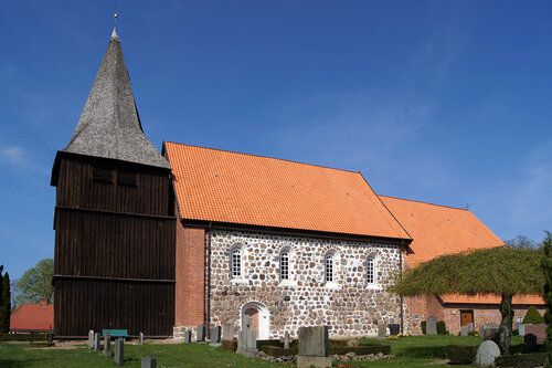 St.-Marien-Kirche in Gudow - Copyright: Manfred Maronde