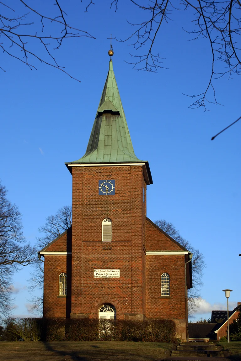 Außenansciht der St.-Jacobi-Kirche in Hamwarde