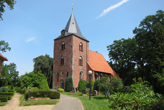 St. Georg Kirche - Copyright: Hans-Georg Meyer