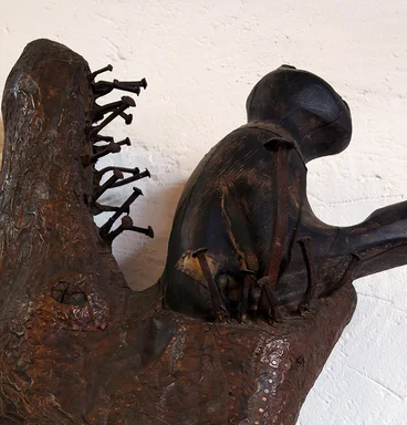 Plastik mit Jona und Walfisch in der Dietrich-Bonhoeffer-Kapelle