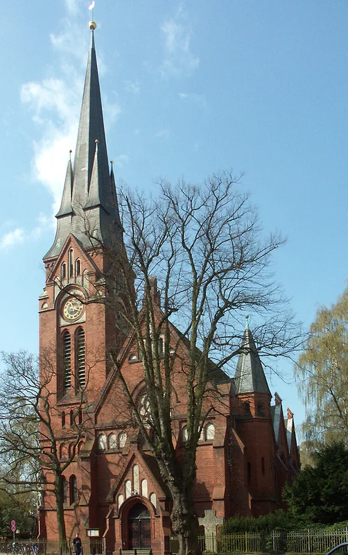 Außenansicht von St. Lorenz von vorne