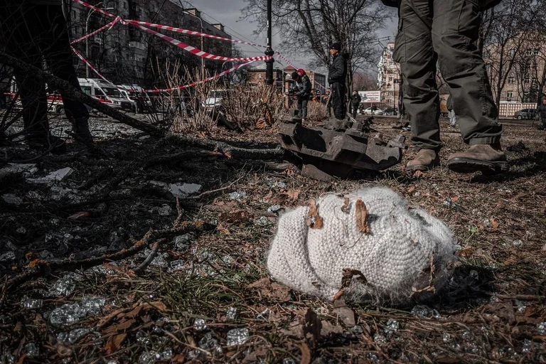 Bild aus Kiev nach einem Bombenangriff Russlands. 