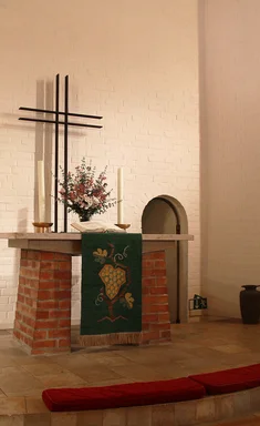 Altar der Heilig-Kreuz-Kirche in Börnsen