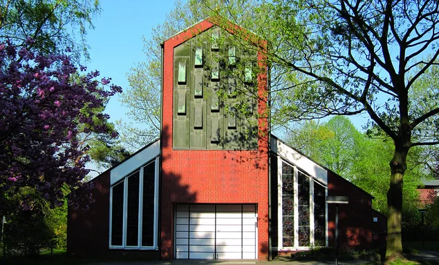 Außenansicht des Eingangsbereichs von St. Augustinus