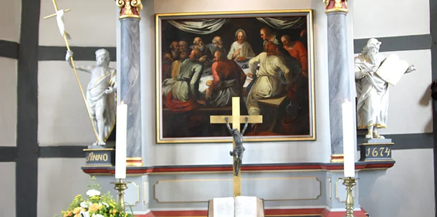 Altar der St.-Anna-Kirche in Niendorf